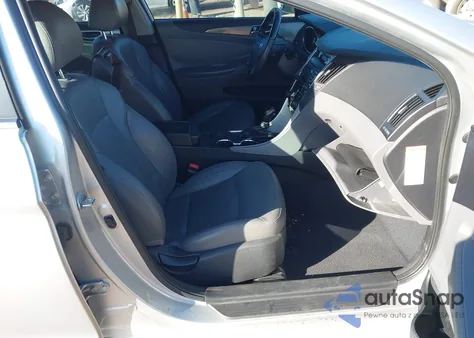 2012 Hyundai Sonata Hybrid z USA, uszkodzony, nr VIN KMHEC4A48CA034459